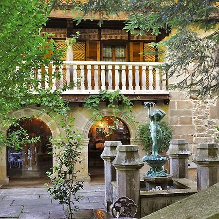 Palacio De Trasvilla Escobedo エクステリア 写真