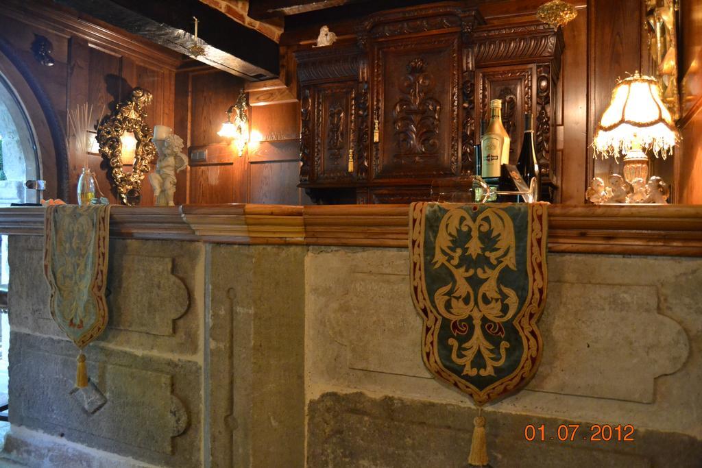 Palacio De Trasvilla Escobedo エクステリア 写真