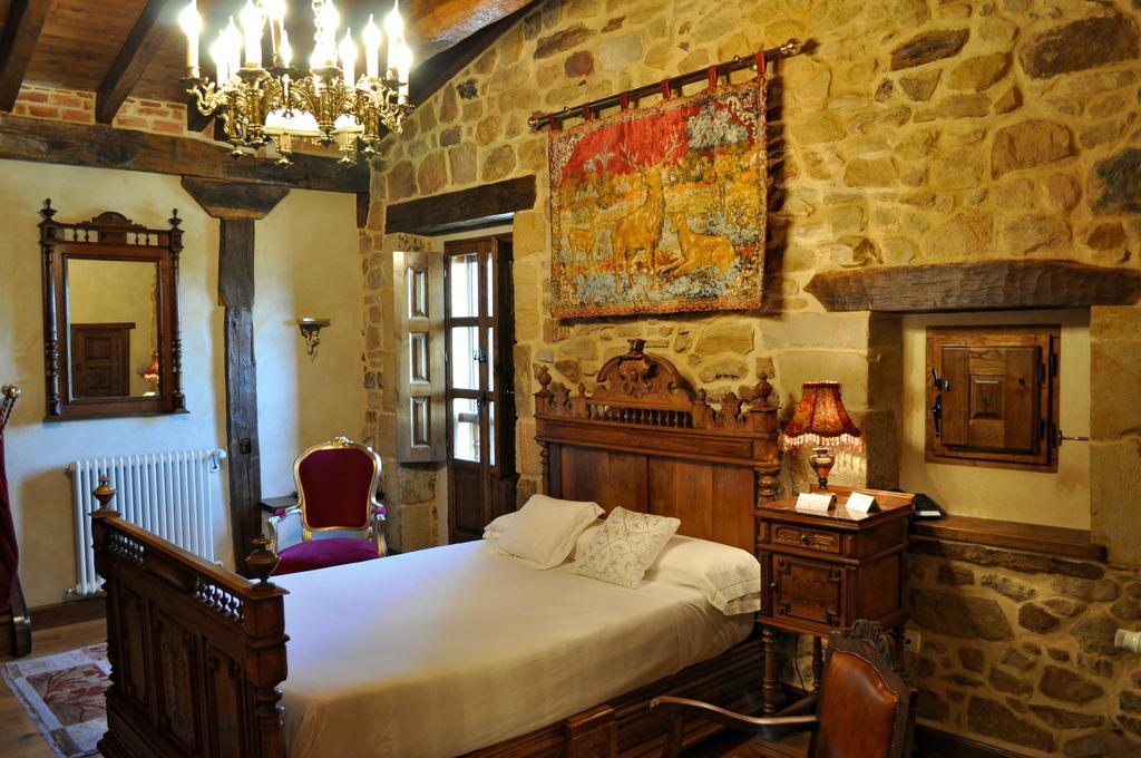 Palacio De Trasvilla Escobedo 部屋 写真